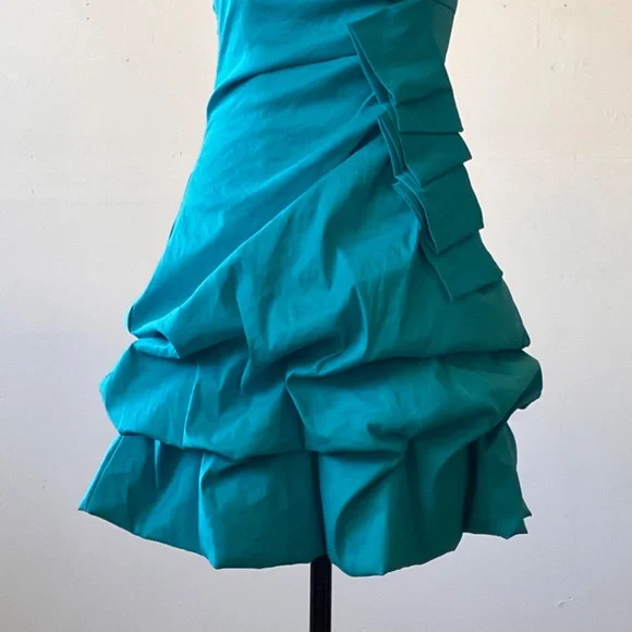 Sky blue sleeveless, baby doll dress - Picture 3 of 10